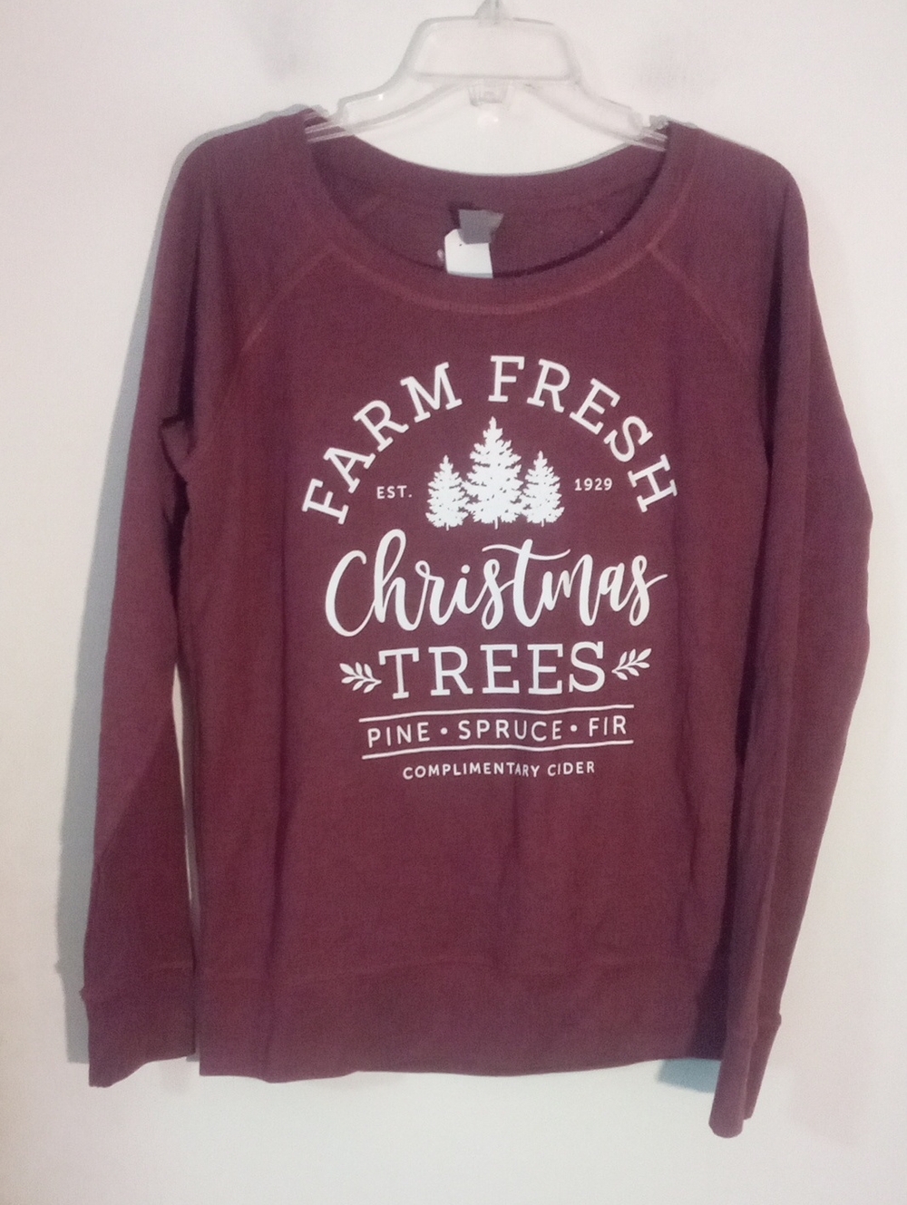 * Farm Fresh Christmas Trees Graphic Sweatshirt - Burgundy Medium NWT $45